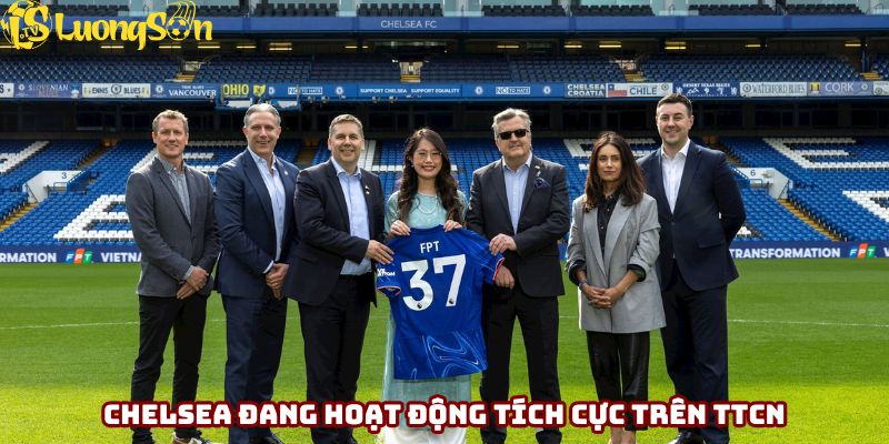 Chelsea đang hoạt động tích cực trên TTCN